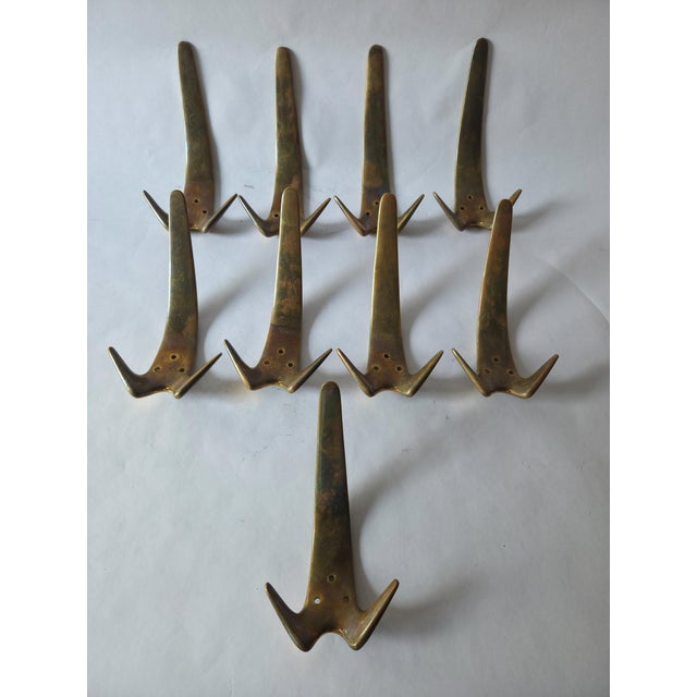 Brown Brass Model 4056 Wall Hooks from Carl Auböck, 1950s, Set of 9 For Sale - Image 8 of 8