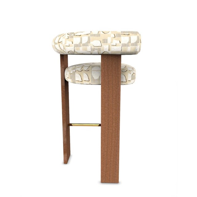 A chair that mixes both modern and classical design approaches. Designed to hug the body, durable and solid chair features...