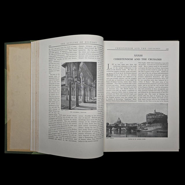 Antique, 2 Vols, Hg Wells, the Outline of History, Reference Book, Circa 1920 For Sale - Image 4 of 12