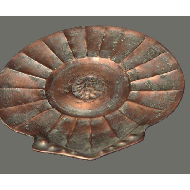 Arts & Crafts Vintage Arts & Crafts Hand Hammered Copper Sea Shell Shaped Floral Center Dish For Sale - Image 3 of 5