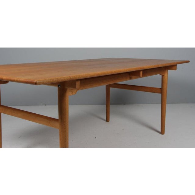 CH327 Dining Table in Oiled Oak by Hans J. Wegner for Carl Hansen & Søn For Sale - Image 3 of 9