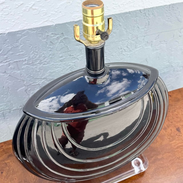1980s Postmaster Deco Black Gloss Ceramic and Lucite Table Lamps - A Pair For Sale In West Palm - Image 6 of 6