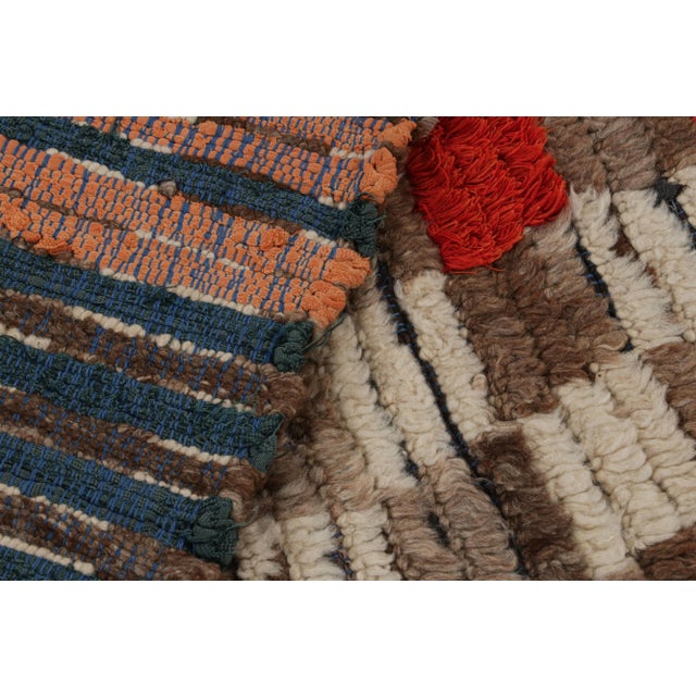 Textile Vintage Moroccan Rug With Beige-Brown Geometric Patterns, From Rug & Kilim For Sale - Image 7 of 7
