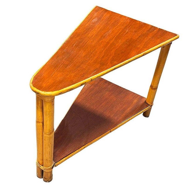 Mid-Century Modern 1950s Restored Mid-Century Rattan & Mahogany 2-Strand Wedge Side Table W/ Bottom Shelf For Sale - Image 3 of 6