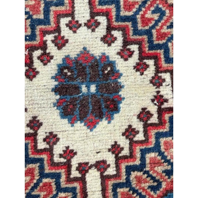 Small Vintage Yalameh Rug from Bobyrugs, 1980s For Sale - Image 13 of 17