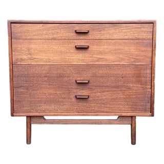 Jen’s Risom 4 Drawer Chest in Walnut For Sale