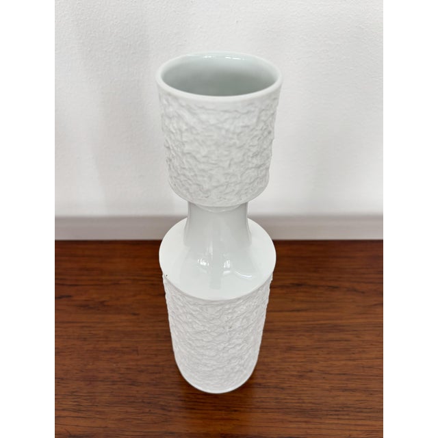 Mid-Century Modern White Porcelain Vase by Royal Pozellan Bavaria, Germany, 1970s For Sale - Image 3 of 7