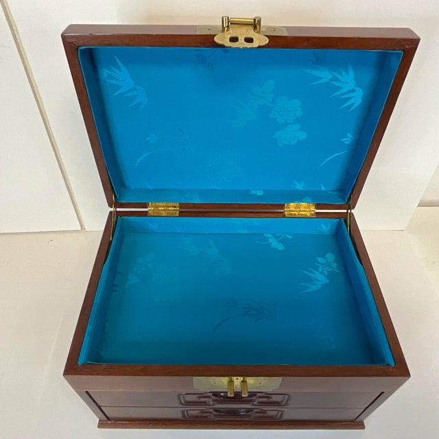 1970s Mid-Century Chinoiserie Hollywood Regency Rosewood and Brass Box. For Sale - Image 10 of 12