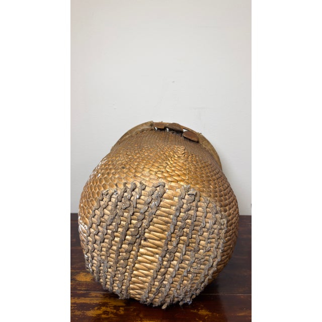 Chinese Antique 1900s Chinese Fisherman’s Basket Asian Bent Bamboo Handle Fishing Rice For Sale - Image 3 of 9