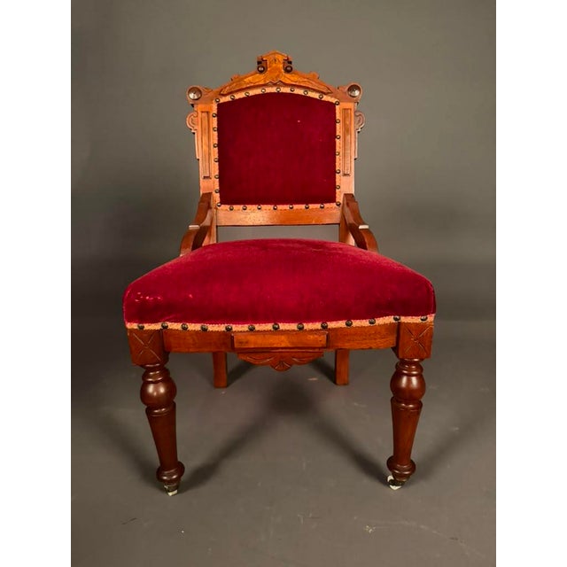 Pair of Late 19th Century American Eastlake Victorian Walnut Side Chairs, Circa 1890 For Sale In Indianapolis - Image 6 of 16