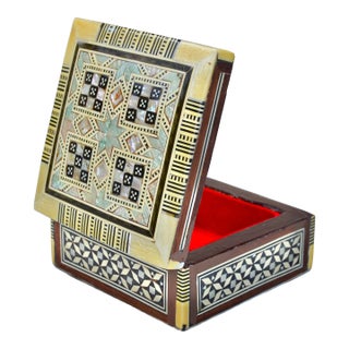 Mid 20th Century Handmade Moorish-Patterned Mother-of-Pearl Inlaid Box For Sale