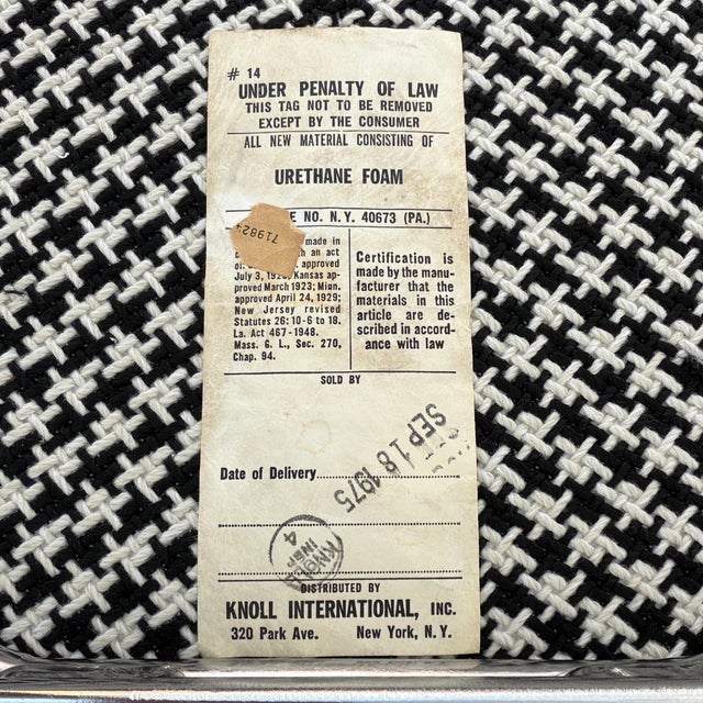 Textile 1970s Womb Chair + Ottoman by Eero Saarinen for Knoll in Houndstooth For Sale - Image 7 of 7