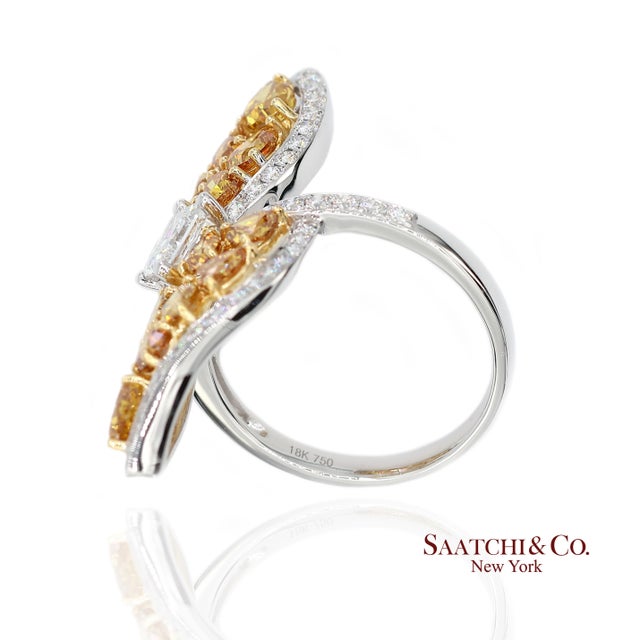 Metal 18k (750) Yellow Gold Natural Fancy Yellow Diamond Ring, Size 7 For Sale - Image 7 of 16