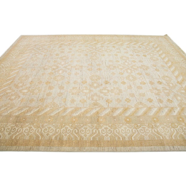 2010s 2010s Gray Modern Paki Peshawar Handmade Wool Rug With Floral Motif For Sale - Image 5 of 7