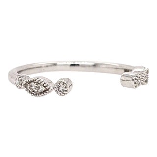 Stackable Band Ring with Natural Diamonds & Milgrain Details in Solid 14K Gold For Sale