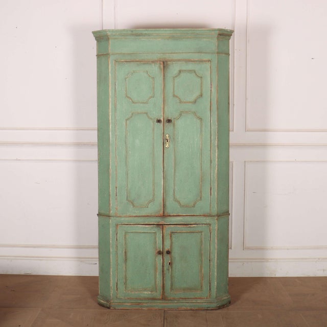 English Corner Cupboard, 18th Century For Sale - Image 9 of 9