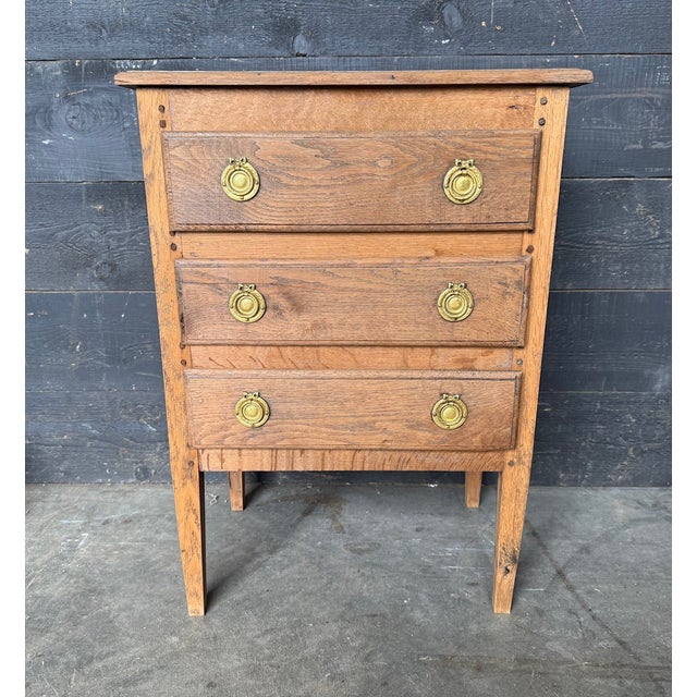 Small Antique French Oak Chest of Drawers, 1830s For Sale - Image 6 of 12