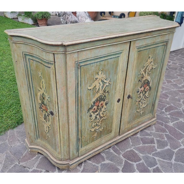 Venetian Lacquered Sideboard, 1720 For Sale - Image 15 of 15