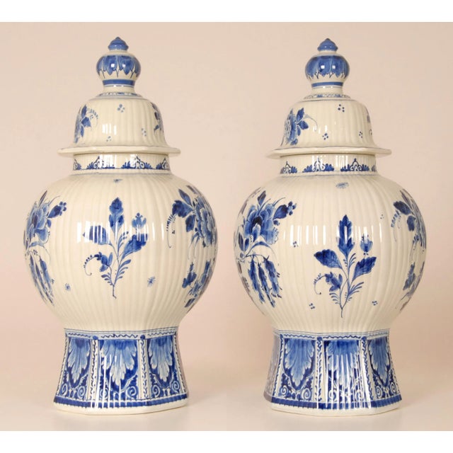 1940s Delft Vases Chinoiserie Blue White Vintage Royal Delft Covered Jars Baluster Vases a Pair For Sale - Image 5 of 17
