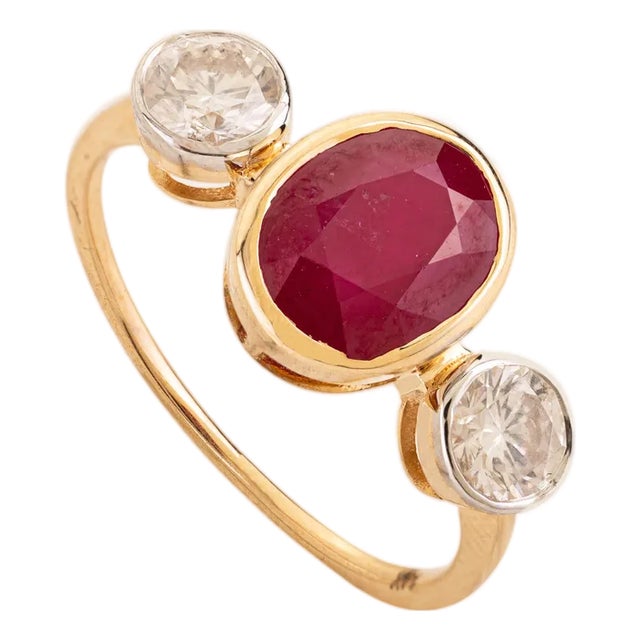 2.83 Ct Mozambique Oval Ruby & Diamond Three Stone Ring in 14k Yellow Gold Size 6.5 For Sale