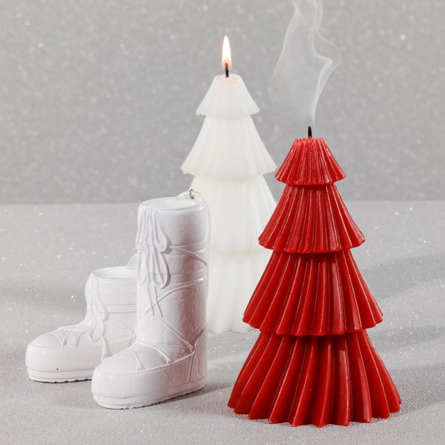 Twinkle Tree Holiday Candles, Set of 6, White For Sale In Los Angeles - Image 6 of 6