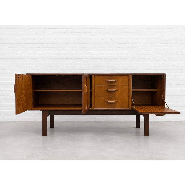 G-Plan Furniture Mid Century Modern Teak Credenza by G-Plan, Made in England, C. 1960’s | Long Sideboard Buffet For Sale - Image 4 of 17