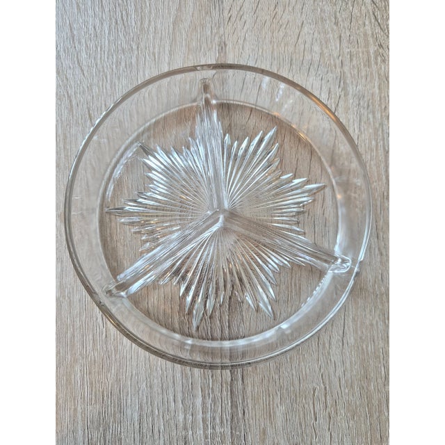 1940s Vintage Mid-Century Modern Hammered Aluminum & Divided Glass Vanity Jar For Sale - Image 5 of 5
