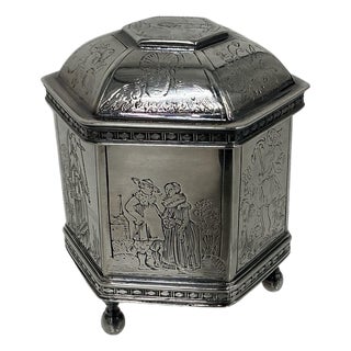 1986 Vintage Sterling Silver 17th Century Style Dutch Marriage Box Replica by Metropolitan Museum of Art For Sale