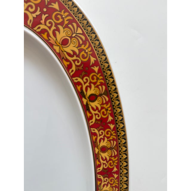 Vintage Design Fish platter 50 x 228 cm, designed by Versace for Rosenthal. Medusa series Designed in 1994 and no longer...