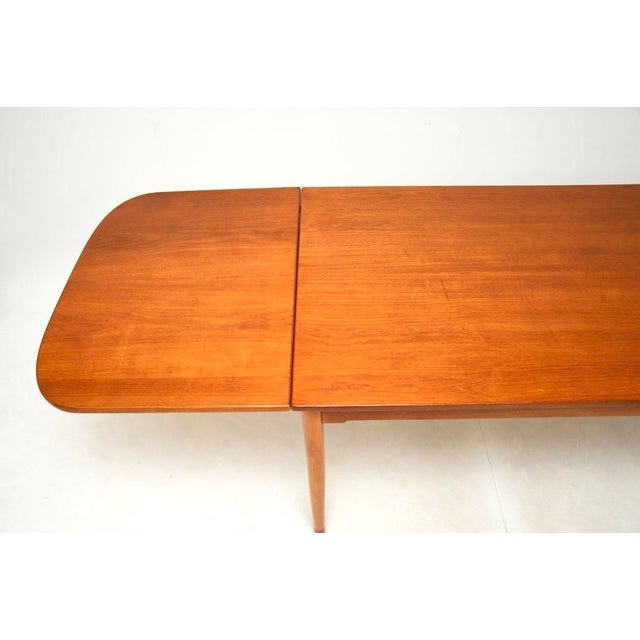 1960s Vintage Danish Teak Drop-Leaf Dining Table attributed to Borge Mogensen for Søborg Møbelfabrik, 1960s For Sale - Image 5 of 8