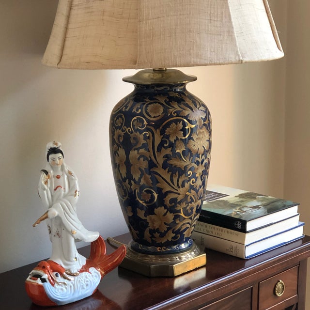 Mid-20th Century Chinese Guan Yin Porcelain Figure For Sale - Image 11 of 12