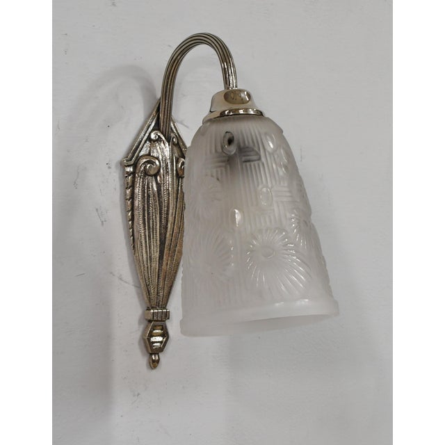 1930s Lorrain Daum Set of Three French Art Deco Floral Nickel Bronze Wall Sconces - 1930s For Sale - Image 5 of 10