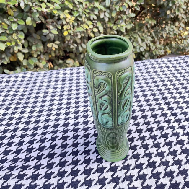 Mid 20th Century Mid Century Modern Dee Bee Co Green Ceramic Vase For Sale - Image 5 of 11