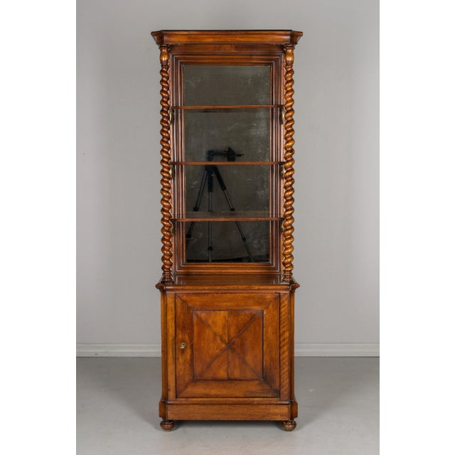 19th Century French Mahogany Display Cabinet in Louis Philippe Style For Sale - Image 11 of 13