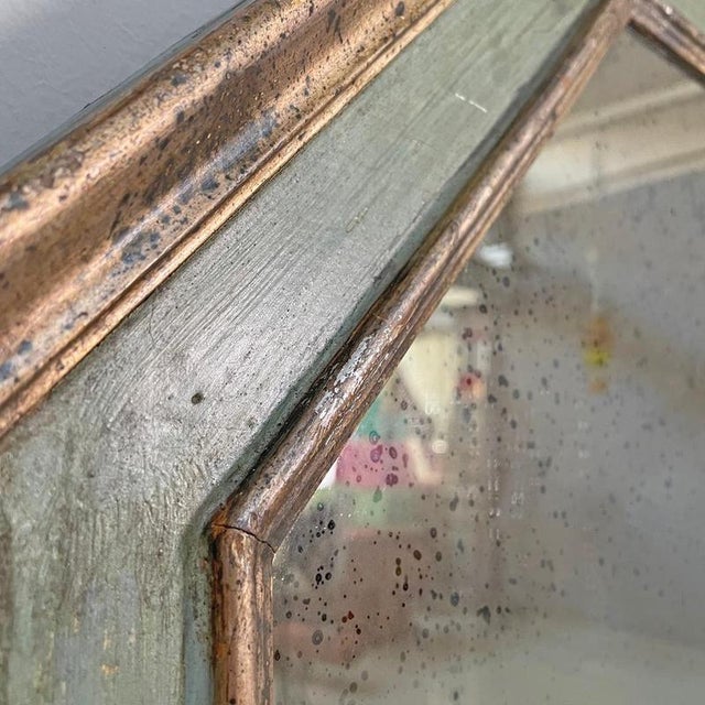 Antique Italian Octagonal Wall Mirror in Green Wood with Golden Profiles, 1700s For Sale - Image 13 of 18