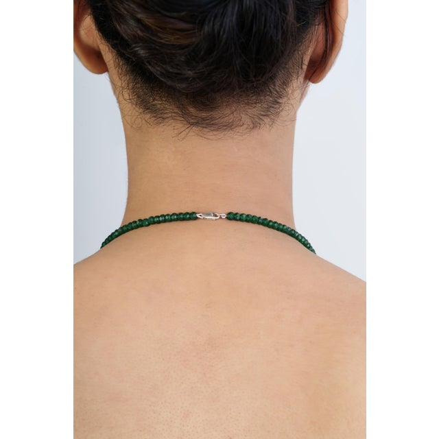 Estate 60 Ct Natural Green Onyx Beads Single Strand Necklace With Silver Clasp, 16 Inch For Sale - Image 9 of 15