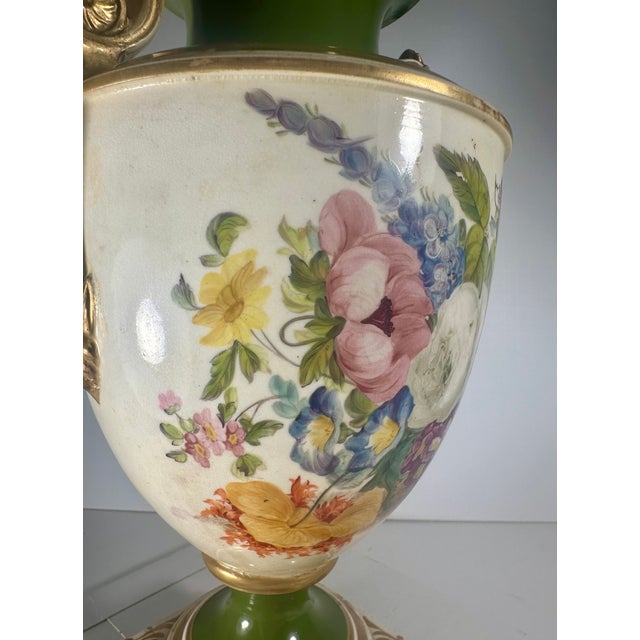 19th Century Old Paris Porcelain Urn Table Lamp. For Sale - Image 14 of 16