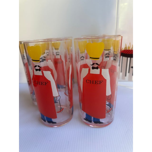 1950s Mid-Century Modern h.j.stotter Acrilic "Barbecue Chef" Six Tumblers With Matching Pitcher - 7 pcs For Sale - Image 13 of 18