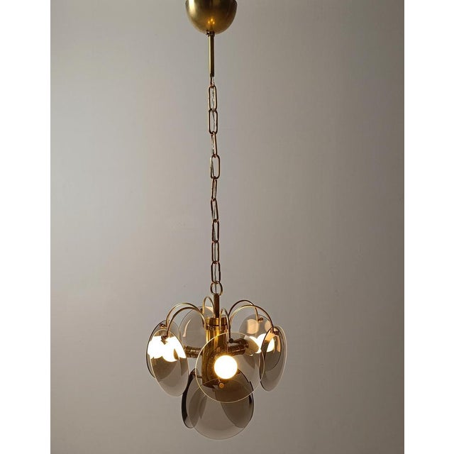Vintage Chandelier in Brass with Smoked Bevelled Glass Discs from Sciolari, Italy, 1970s For Sale - Image 14 of 18