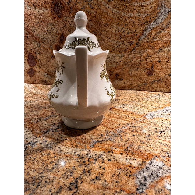 Royal Stafford Vintage Royal Staffordshire Hathaway Ironstone by J.& G. Meakin England Lidded Sugar Dish For Sale - Image 4 of 7