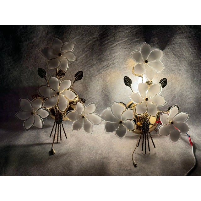 Hollywood Regency Glass Floral Wall Sconces from Gealux, 1970s, Set of 2 For Sale - Image 6 of 8