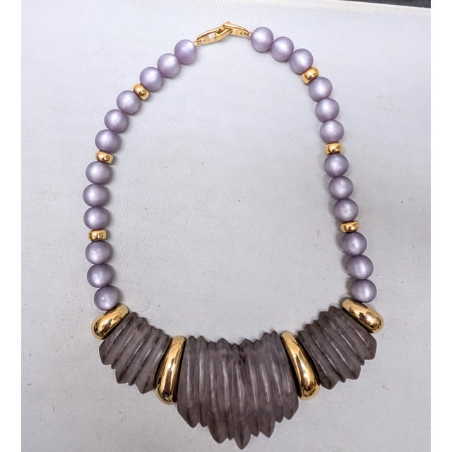 Vintage 1985 Signed Napier Purple "Sherbet" Molded Lucite Collar Necklace For Sale In Philadelphia - Image 6 of 12