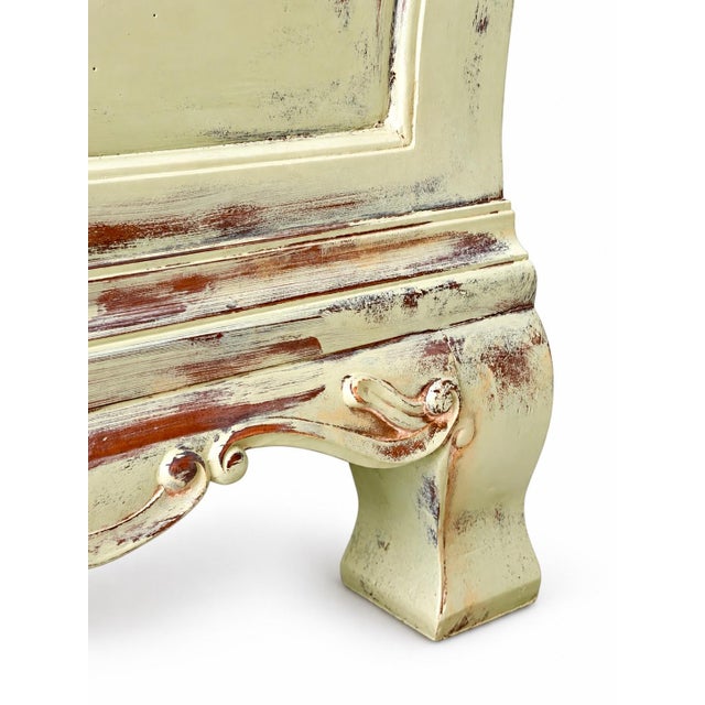 Late 20th Century Thomasville French Provincial Painted & Distressed Marble Top Bombe Commode For Sale - Image 12 of 13