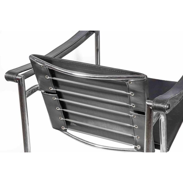 1970s Vintage LC1 Chair in Leather and Steel by Le Corbusier, Italy, 1970s For Sale - Image 5 of 8