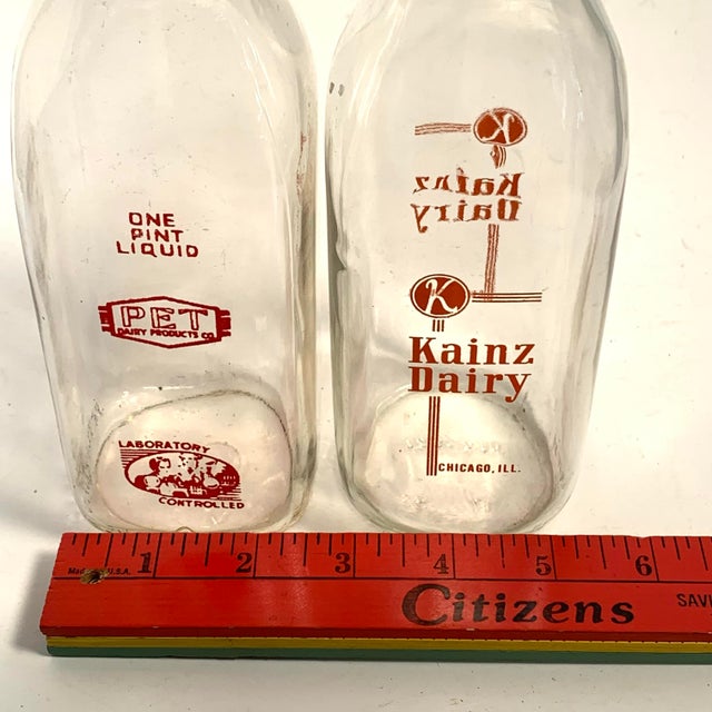 Circa 1940s Pet & Kainz Dairy Glass Pint Milk Bottles – Pair For Sale - Image 12 of 12