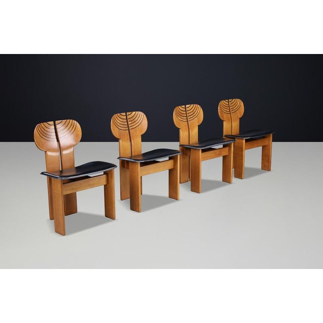 Africa Chairs in Walnut and Leather by Afra and Tobia Scarpa for Maxalto, Italy 1975, Set of 4 For Sale - Image 3 of 13