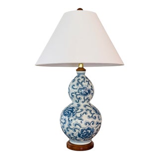 Lauren Ralph Lauren Blue & White Chinoiserie Double Gourd Porcelain Table Lamp For Sale
