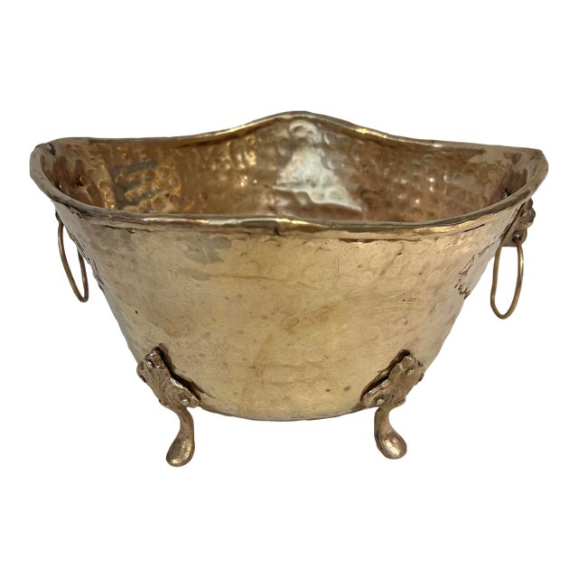 Vintage Hammered Brass Cache Pot With Lions Head Rings and Four Feet For Sale