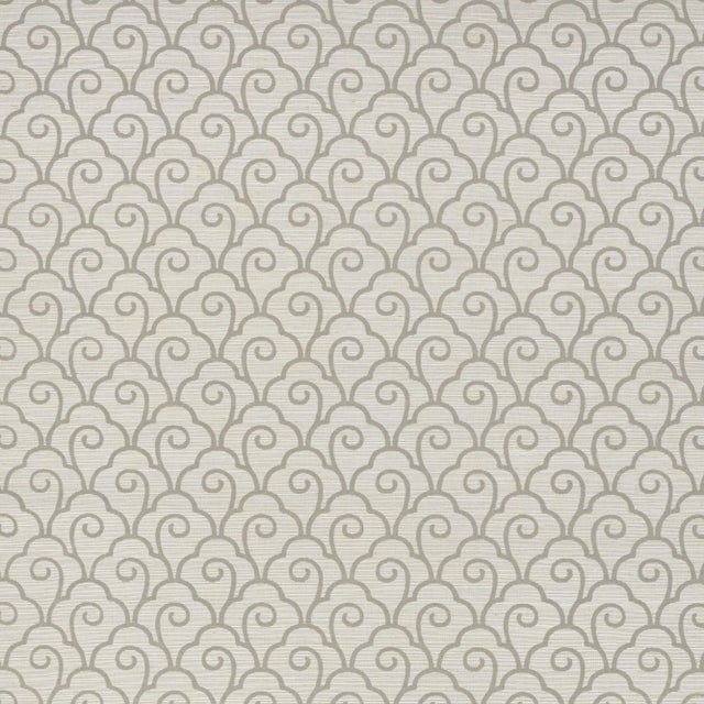 Sample - Schumacher Scallop Filigree Sisal Wallpaper in Fog For Sale