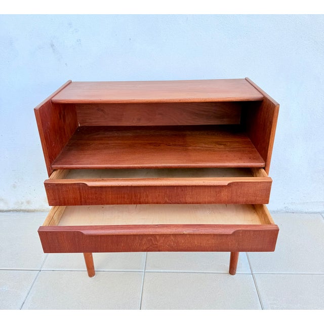 Wood Danish Bedside Table in Teak Veneer, 1960s For Sale - Image 7 of 10